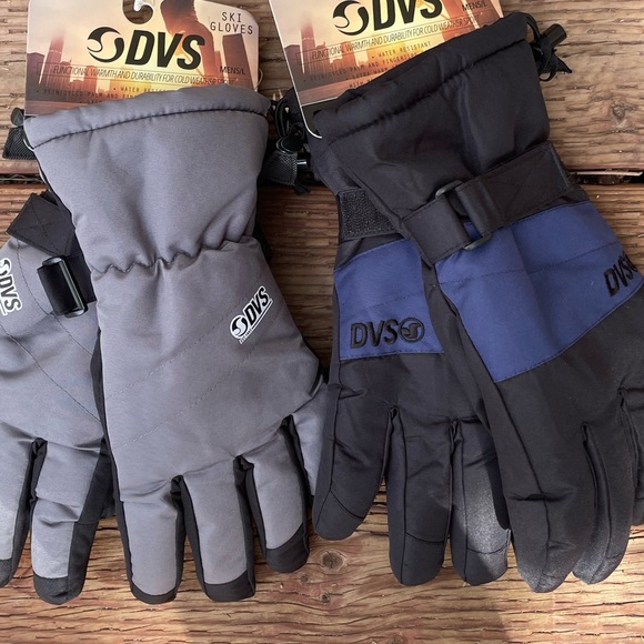 Winter Gloves 2 Pair Mens  DVS BRAND Size Large - Picture 2 of 8